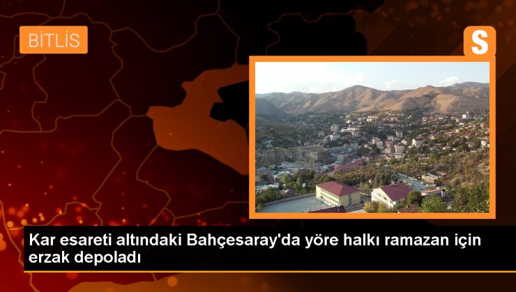 Van’ın Bahçesaray ilçesinde karla kaplı kırsal mahallelerde yaşayanlar ramazan için erzak depoladı