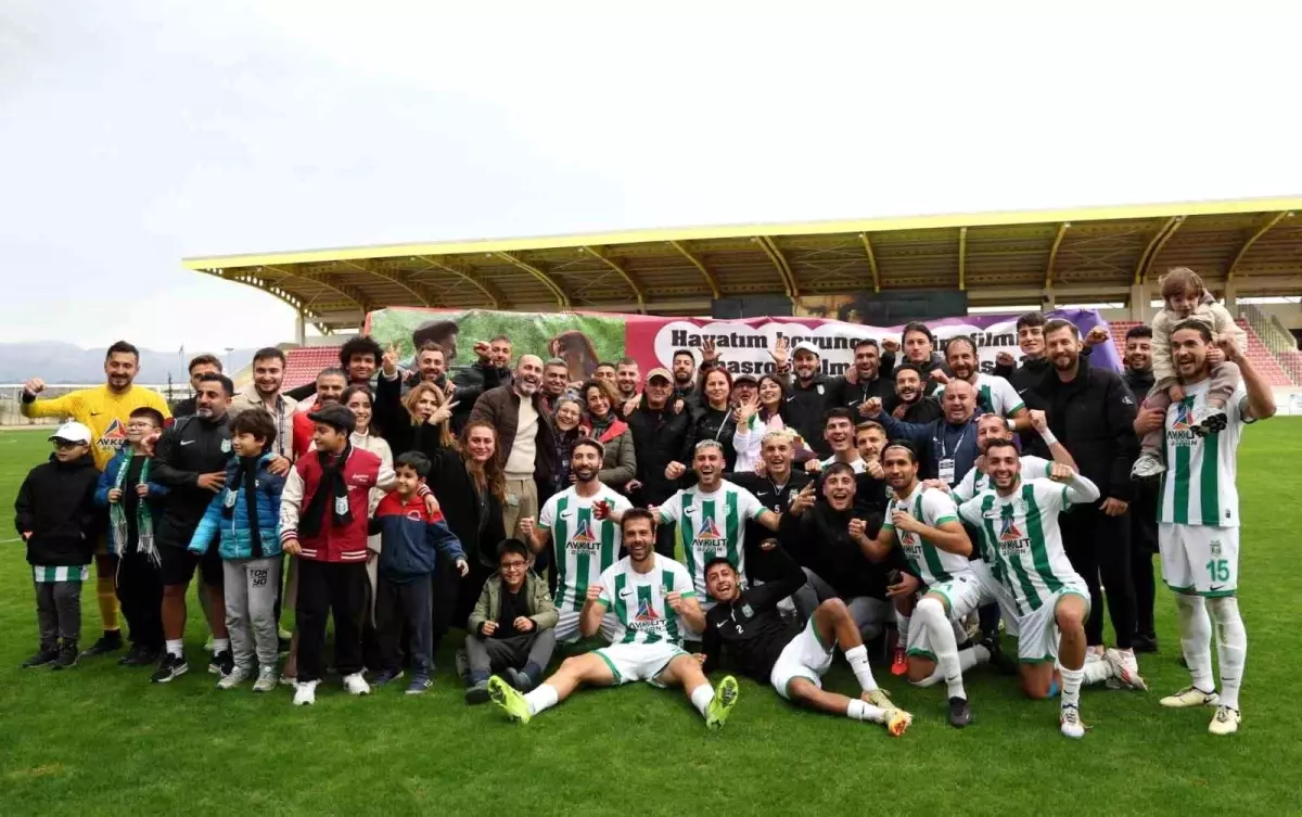 Manavgat Belediyespor Liderliği Yeniden Ele Geçirdi