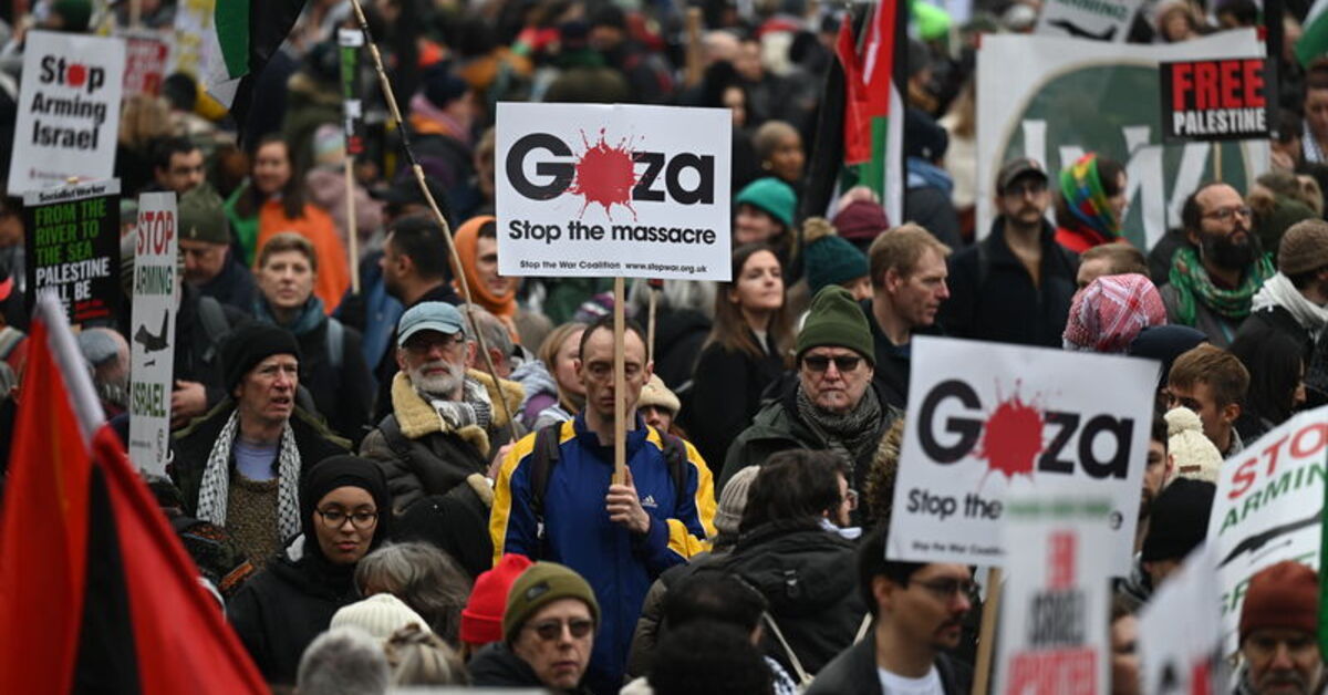 Londra’daki Filistin’e destek gösterisinde 77 kişiye gözaltı
