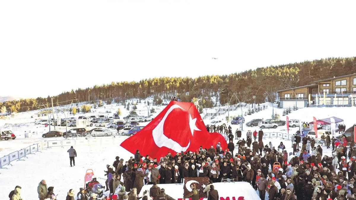Şehitlerin emaneti gençlerin omzunda
