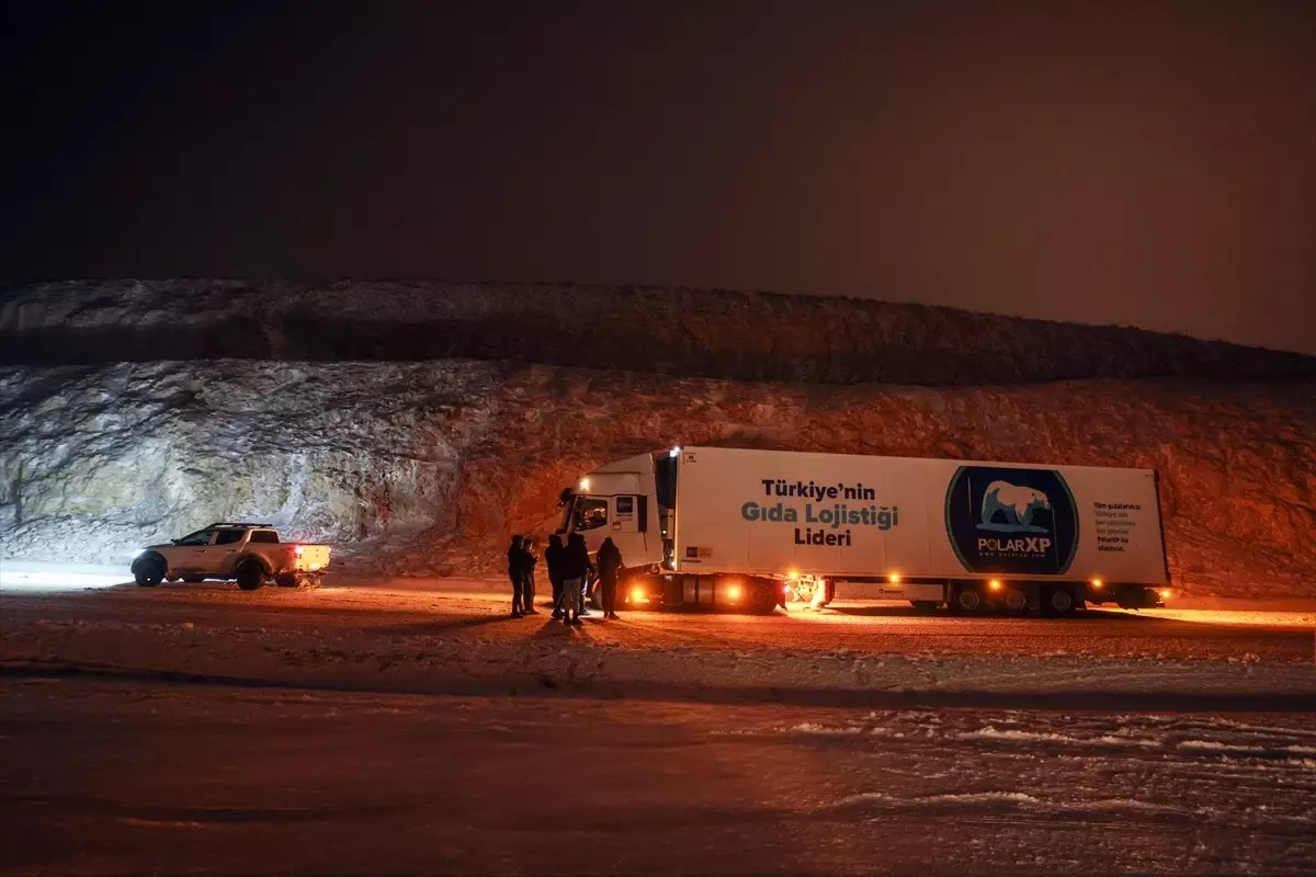 Darende’de Kar Yağışı Nedeniyle Yollar Kapandı
