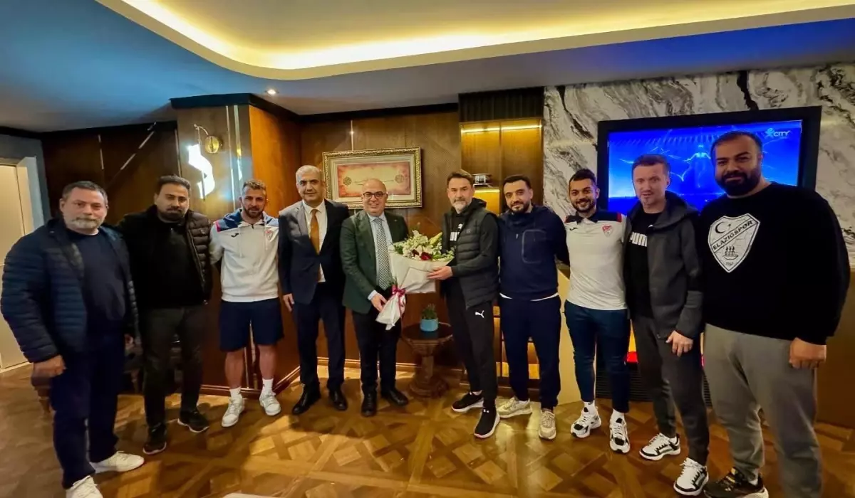 Elazığ Dernekler Federasyonu, Elazığspor’a Moral Ziyareti Gerçekleştirdi